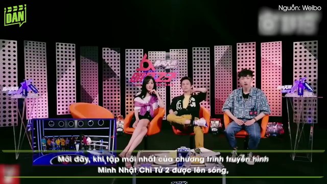 Tư thế ngồi “xoắn quẩy” của Dương Mịch gây sốt mạng xã hội