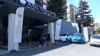 Korona virüsle mücadele eden sağlıkçıların buruk anneler günü