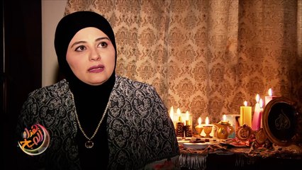 بزيوت مميزة وألوان زاهية.. شموع رمضانية منزلية