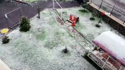 Erzurum’a Mayıs ayında kar yağdı