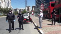 İSTANBUL-ESENYURT'TA POLİS DENETİMİNE TAKILAN FIRINCININ MOTOSİKLETİ ÇALINTI ÇIKTI