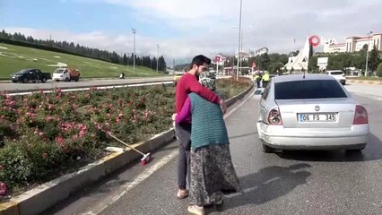 Kaza yerine gelen anne gözyaşlarına boğuldu