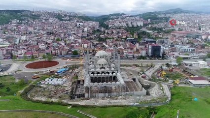 Doğu Karadeniz’in en büyük cami ve külliyesinin yapımı sürüyor