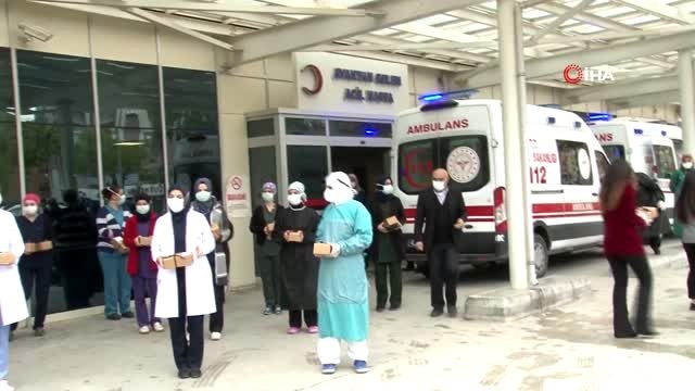 - MEDAŞ çalışanlarından sağlıkçılara Anneler Günü sürprizi