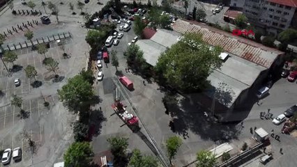 KADIKÖY'DE MERDİVENİN KIRILMASIYLA YARALANAN İTFAİYECİ HAYATINI KAYBETTİ