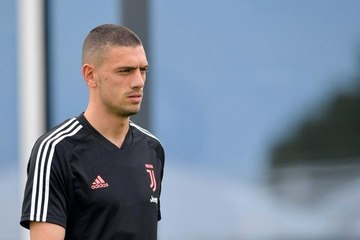 Fransız ekibi Lyon, Merih Demiral'ı kadrosuna katmak istiyor