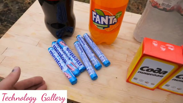 Awesome Reactions with Coca-Cola and Mentos - Volcano Eruption