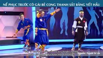 NỂ PHỤC TRƯỚC CÔ GÁI BẺ CONG THANH SẮT BẰNG YẾT HẦU