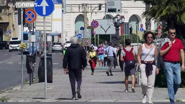 Соблюдайте дистанцию: в европейских странах усилен контроль