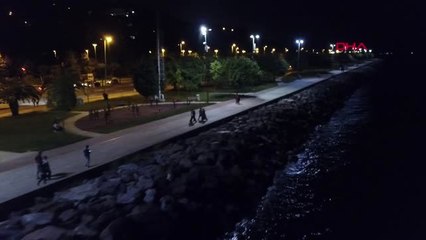 KARTAL'DA YASAĞA RAĞMEN SAHİLE ÇIKANLARA CEZA UYGULANDI