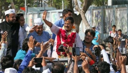 Who is forming government in Delhi?