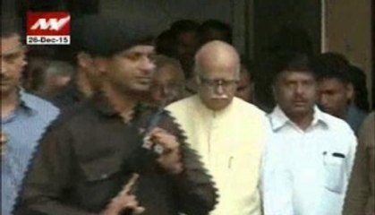 LK Advani backs PM Modi's Lahore visit