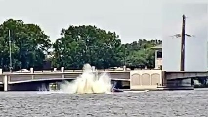 HELİCOPTER HİTTİNG POWER LİNE