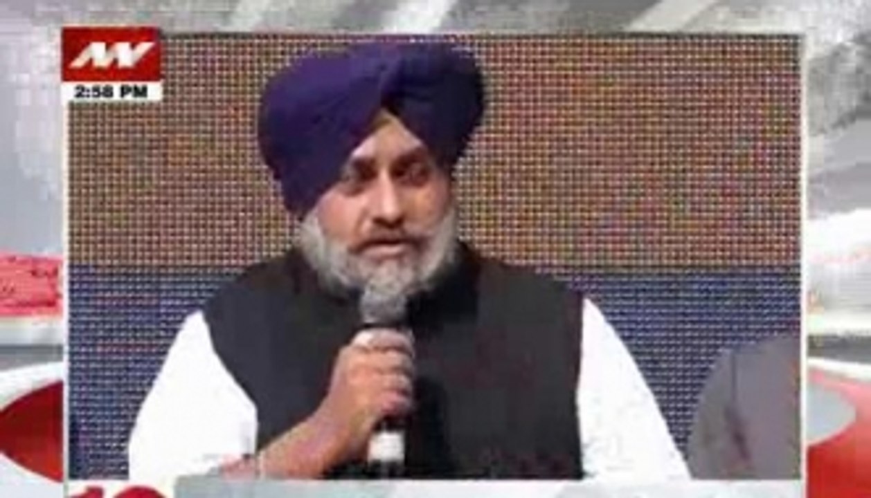 Badal attacks Congress