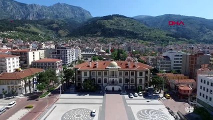 Manisa kısıtlama nedeniyle sessizliğe büründü