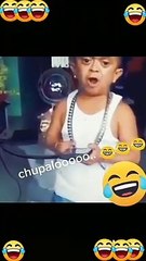 Una mirada seria