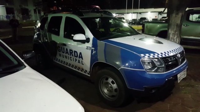 Moto com placa adulterada é apreendida e rapaz é detido no Bairro Morumbi