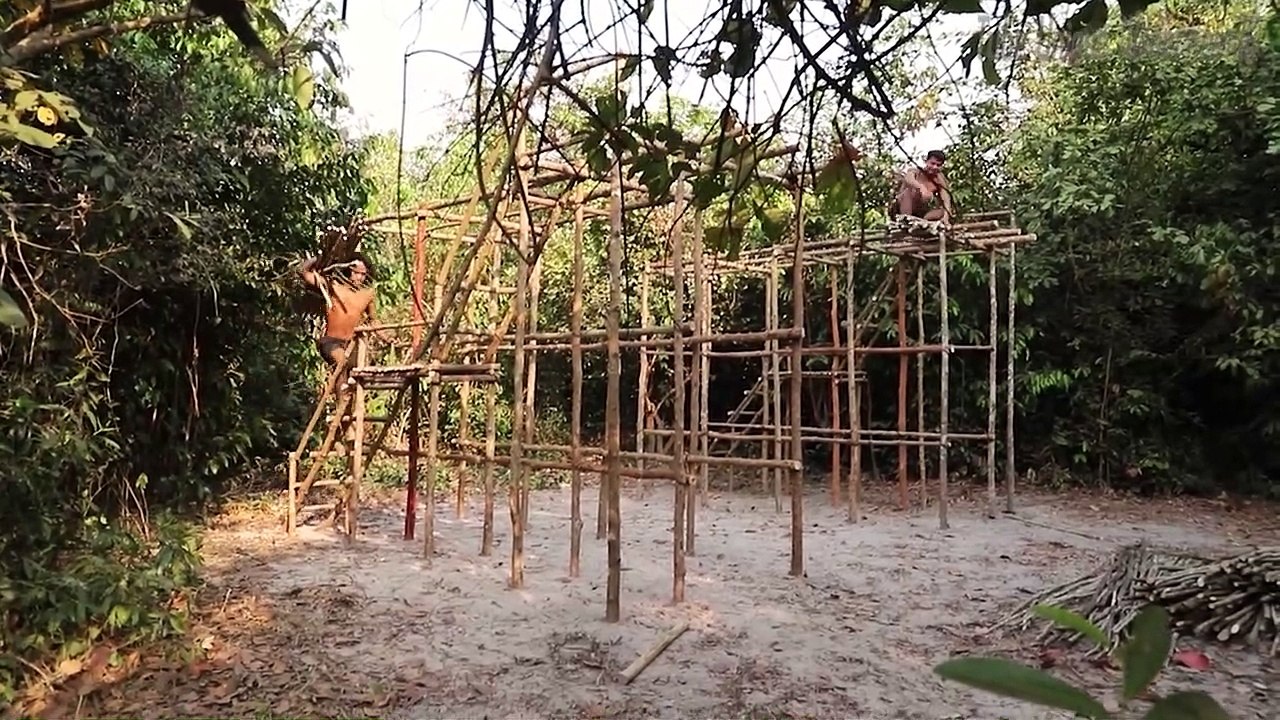 Build Ancient Wooden House With Twin Swimming Pool By Bamboo