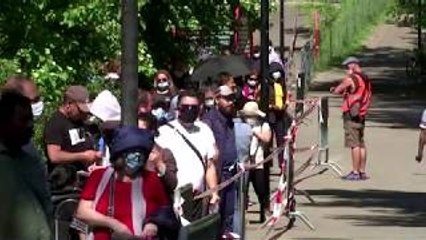 More than 1,000 queue for food handouts in rich Geneva