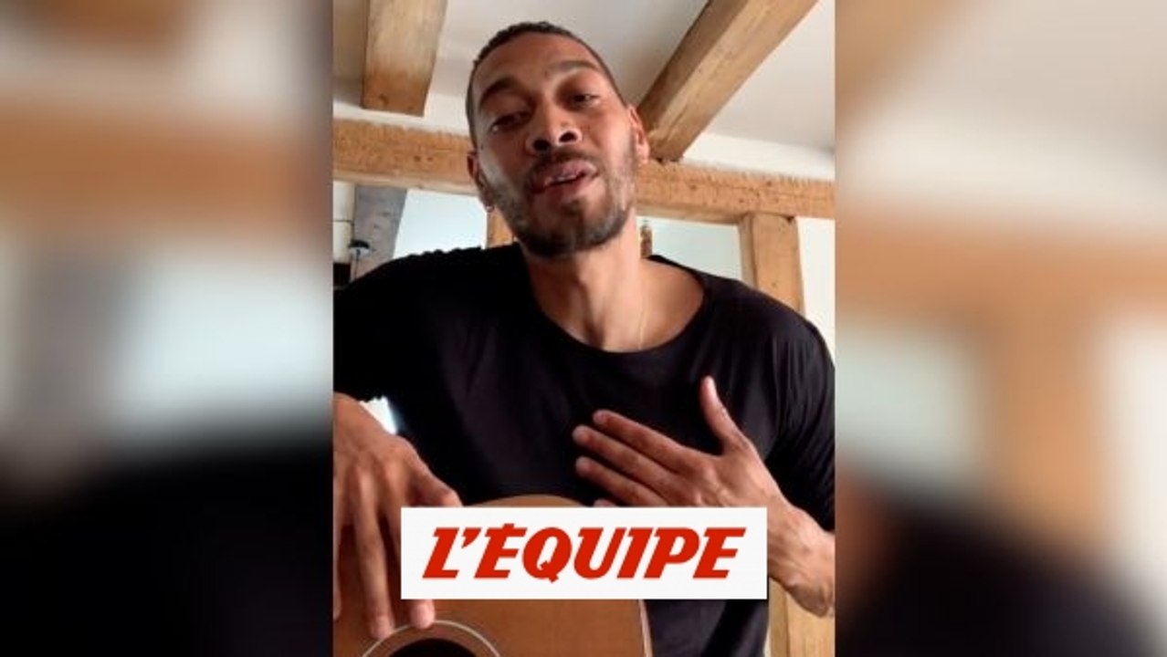 Guillaume Hoarau chante «Paname» pour «la famille L'Equipe» - Foot - WTF