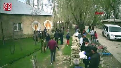 Korktukları için terk ettikleri evlerinden 20 yılan daha çıktı