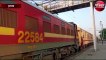 Gujarat से मजदूरों को लेकर Unnao जा रही स्पेशल ट्रेन Etawah में रोकी गयी