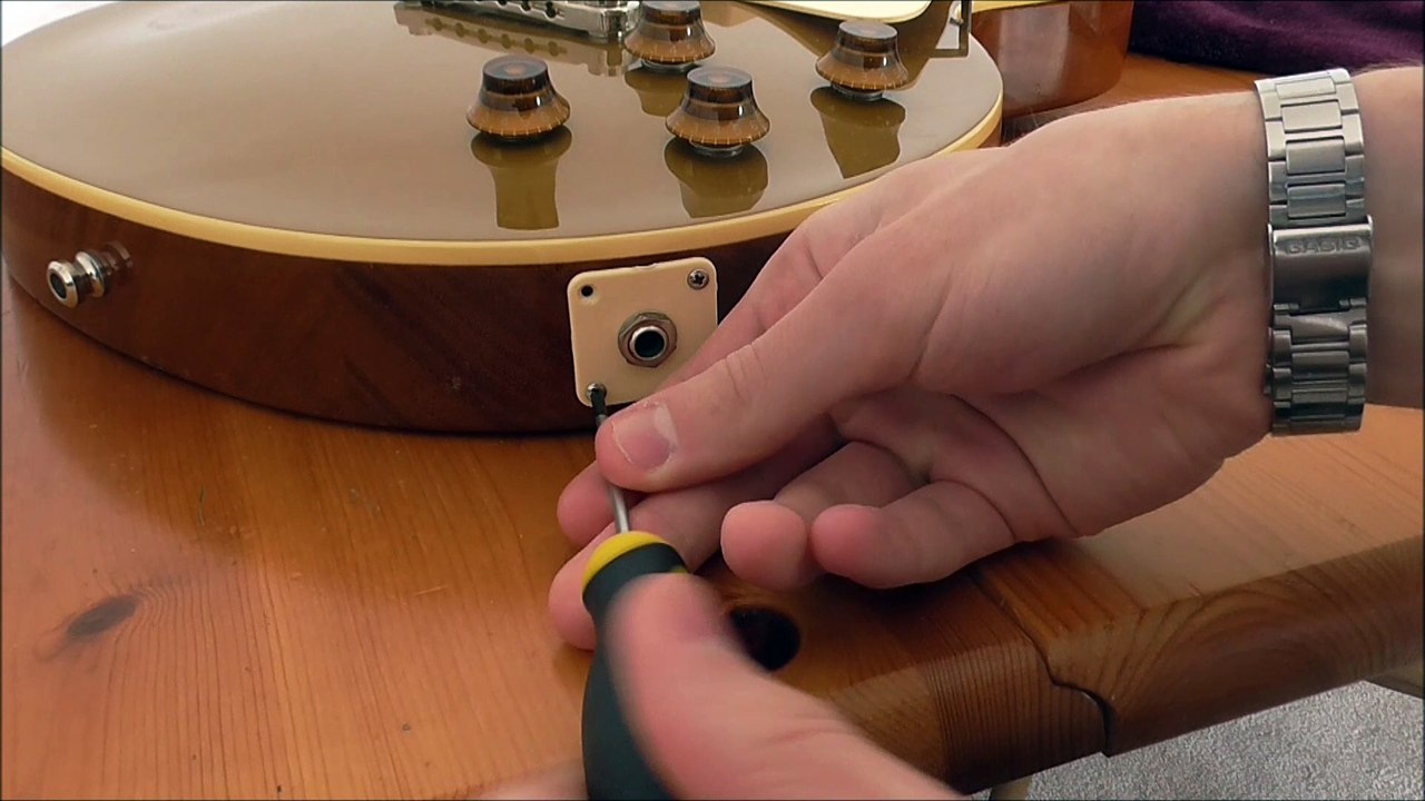 Fixing a Loose Jack Socket