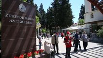 Atatürk'ün annesi Zübeyde Hanım'ın kabrinde anma töreni