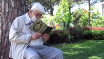 4 saatliğine dışarı çıkan 65 yaş ve üzeri vatandaşların bazıları açık havada Kuran okudu, bazıları da yürüyüş yaptı