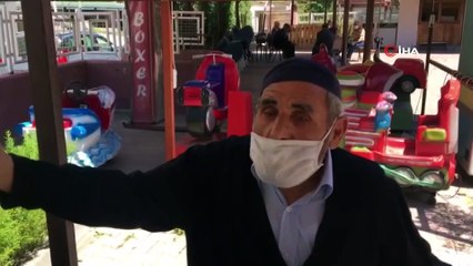 İki ay sonra sokağa çıkan vatandaşlar hasret giderdi