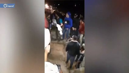 سائق تكسي يشارك في دفن طفل دهسه في بصرى الشام بدرعا