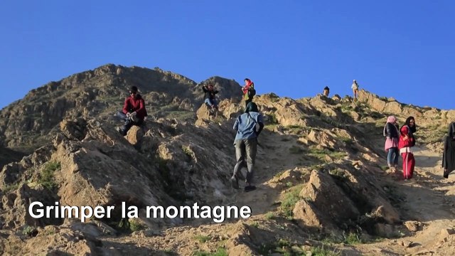 Coronavirus: des randonneurs afghans grimpent les montagnes pendant le confinement à Kaboul