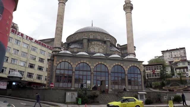 65 yaş ve üzeri vatandaşlar uzun aradan sonra sokağa çıktı