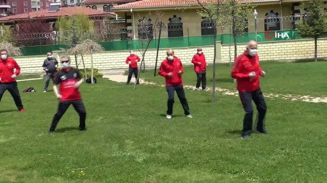 65 yaş ve üzeri vatandaşlar uzun bir aradan sonra spor yapmanın mutluluğunu yaşadı