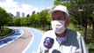Büyükşehir belediyesi sokağa çıkan 65 yaş ve üstü vatandaşlara parklarda maske dağıttı