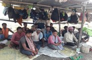 कुंजेड़ में फंसे बिहार के 50 श्रमिक, -सरकार व प्रशासन से लगाई घर वापसी की गुहार