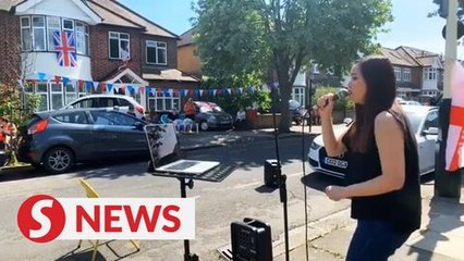 Malaysian sings for her London neighbours
