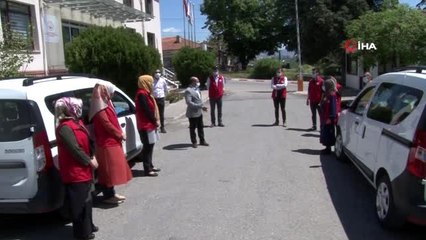 - Vali, şehit annelerini ziyaret ederek günlerini kutladı