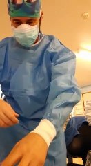 Así da las gracias este sanitario a los que hacen deporte en grupo