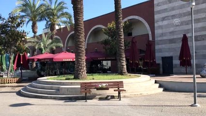 Mersin'de "sosyal mesafeli" banklar ilgi görüyor