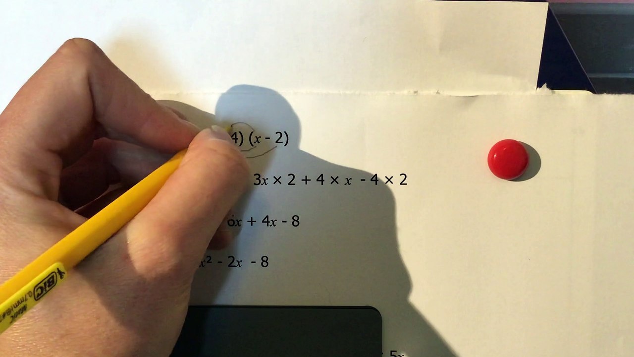Double distributivité