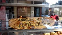 Pide ustasından annesine lezzetli Anneler Günü hediyesi