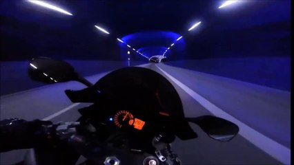 Night Drive GSXR with a song ma cite