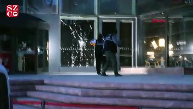 İzmir'de alışveriş merkezine pompalı tüfekle saldırı