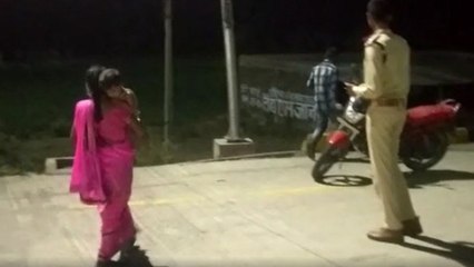 शर्मनाक: चार घंटे तक मजदूर का शव सड़क किनारे पड़ा रहा, बच्चे को गोद में लिए बिलखती रही पत्नी