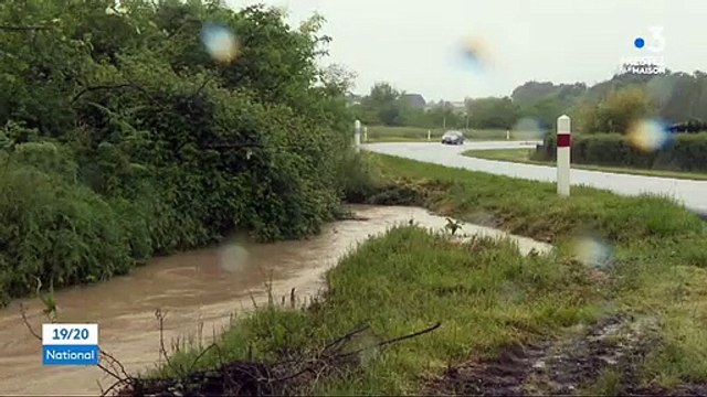 Les images spectaculaires des violents orages qui se sont abattus ce week-end sur une partie de la France