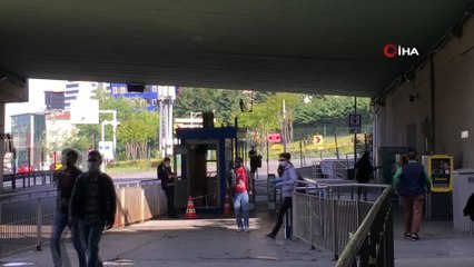 Kontrollü Sosyal Hayat'ın ilk gününde metrobüslerde yoğunluk