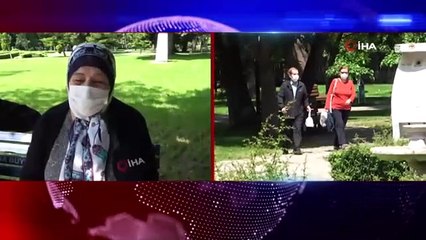 Üsküdar'da yaşlıların boğaza nazır salıncak keyfi