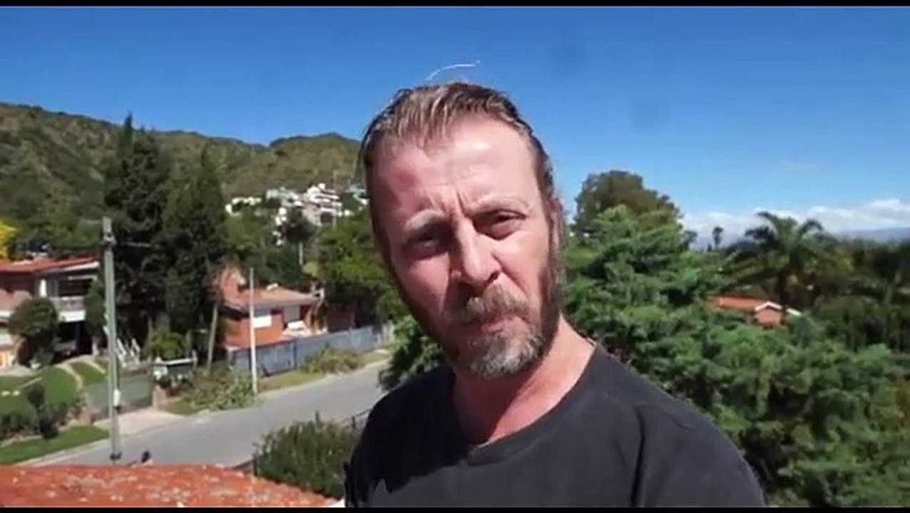 Compilado avistamientos OVNI en el mundo -  6 Abril 2020 - UFO - Objetos Voladores no Identificados (360p_30fps_H264-128kbit_AAC)