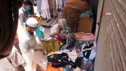 - Pakistan’da Covid-19 tedbirleri gevşetildi, pazar yerleri ve dükkanlar yeniden açıldı